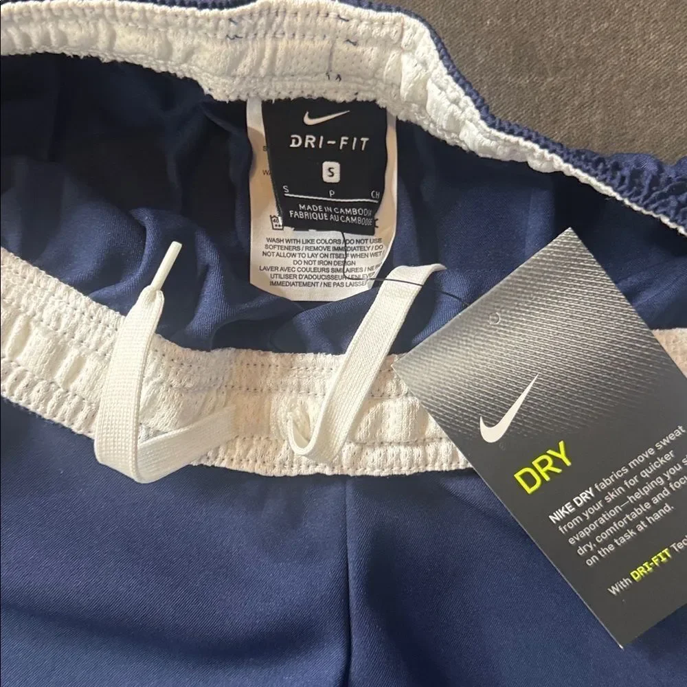 Nike Youth Unisex Blue Sport Shorts Dry AJ1265-419 Size S NWT